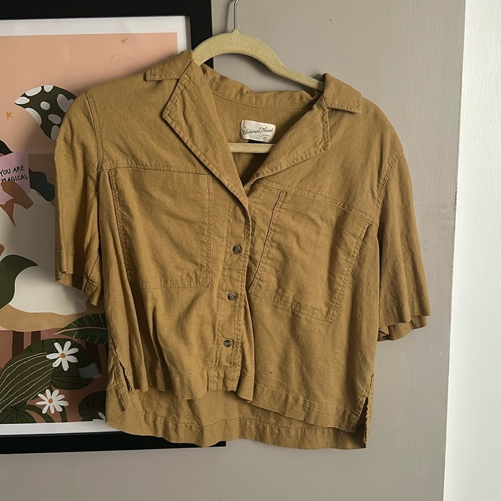 Universal Thread Collared Top - Size XS